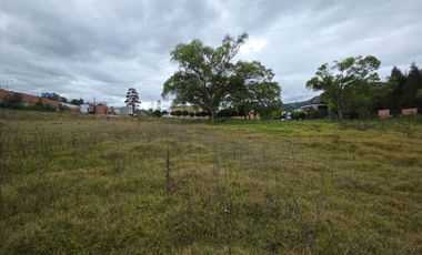 TERRENO COMERCIAL EN VENTA | 7.400 m² | FRENTE A AUTOPISTA CUENCA – AZOGUES