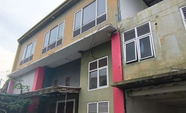 Jual Cepat Rumah Besar Dekat Pinggir Jalan Raya Pondok Gede Cocok Jadi Kantor / Workshop / Bisnis di Rumah