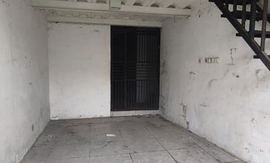 Jual Cepat Rumah Besar Dekat Pinggir Jalan Raya Pondok Gede Cocok Jadi Kantor / Workshop / Bisnis di Rumah