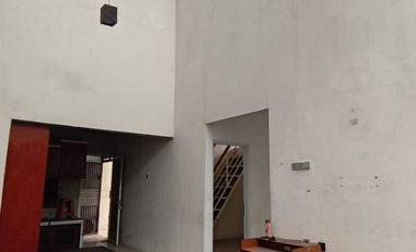 Jual Cepat Rumah Besar Dekat Pinggir Jalan Raya Pondok Gede Cocok Jadi Kantor / Workshop / Bisnis di Rumah