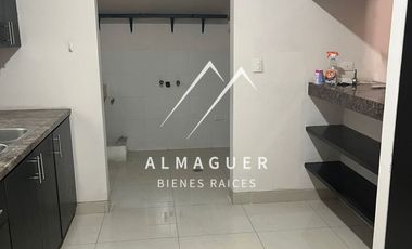 Casa en renta en La Encomienda, de 2 niveles, equipada.