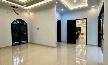 Dijual Rumah Mewah Dalam Cluster Posisi Di Hook Cipete