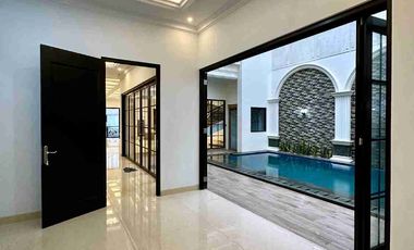 Dijual Rumah Mewah Dalam Cluster Posisi Di Hook Cipete
