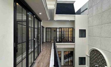 Dijual Rumah Mewah Dalam Cluster Posisi Di Hook Cipete