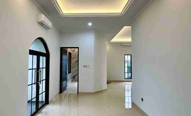 Dijual Rumah Mewah Dalam Cluster Posisi Di Hook Cipete