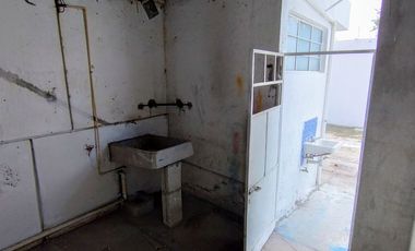 Renta Bodega Zona Mercado Zapata  Prol 2 Sur Laguna San Baltzar Lagulena Puebla