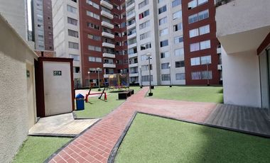 DÚPLEX MODERNO EN VENTA – CONDOMINIO EL MIRADOR, SURCO Ideal para familias o personas que buscan vivir en un ambiente seguro, con buena iluminación na