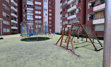 DÚPLEX MODERNO EN VENTA – CONDOMINIO EL MIRADOR, SURCO Ideal para familias o personas que buscan vivir en un ambiente seguro, con buena iluminación na