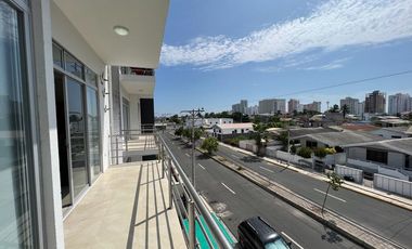 SAN LORENZO: DE ESTRENO EN CONDOMINIO CON ROOFTOP Y JACUZZI