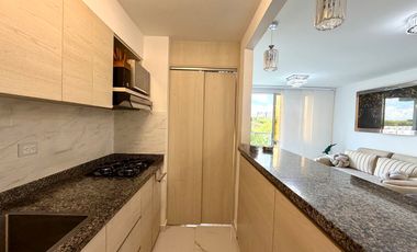 Extraordinario apartamento remodelado en Nobori con 76 m2, 3 alcobas y balcon con vista a Cerritos.