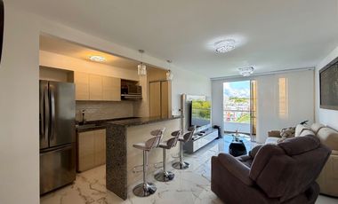 Extraordinario apartamento remodelado en Nobori con 76 m2, 3 alcobas y balcon con vista a Cerritos.