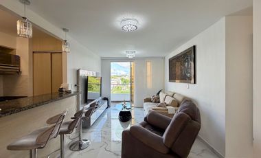 Extraordinario apartamento remodelado en Nobori con 76 m2, 3 alcobas y balcon con vista a Cerritos.