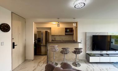 Extraordinario apartamento remodelado en Nobori con 76 m2, 3 alcobas y balcon con vista a Cerritos.