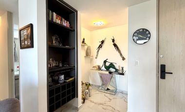 Extraordinario apartamento remodelado en Nobori con 76 m2, 3 alcobas y balcon con vista a Cerritos.