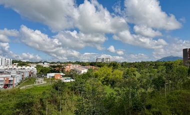 Extraordinario apartamento remodelado en Nobori con 76 m2, 3 alcobas y balcon con vista a Cerritos.