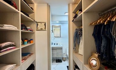 Extraordinario apartamento remodelado en Nobori con 76 m2, 3 alcobas y balcon con vista a Cerritos.