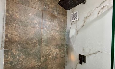 Extraordinario apartamento remodelado en Nobori con 76 m2, 3 alcobas y balcon con vista a Cerritos.