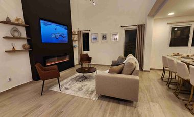 RENTA DE CASA EN JURIQUILLA SANTA FE AMUEBLADA  y decorada moderna nice e impecable