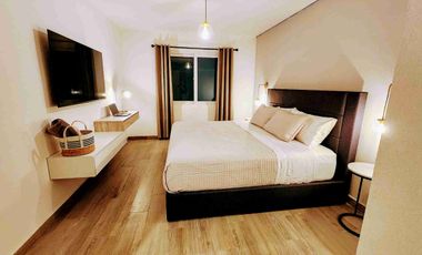 RENTA DE CASA EN JURIQUILLA SANTA FE AMUEBLADA  y decorada moderna nice e impecable