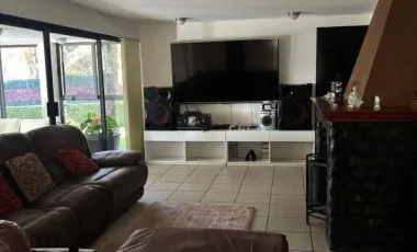 Residencia de Lujo en Bosques del Lago | 1,105 m² de Terreno
