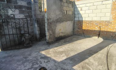 VENTA DE CASA  CON TODOS LOS SERVICIOS EN TLAYACAPAN, MOR.