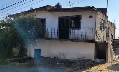 VENTA DE CASA  CON TODOS LOS SERVICIOS EN TLAYACAPAN, MOR.