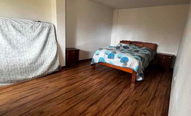 amplia propiedad rentera en venta casa en venta de 4 departamentos sector MONAY totoracocha