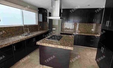 HERMOSA CASA EN RENTA LOMAS DE ANGELÓPOLIS PUEBLA. A dos minutos de sonata.