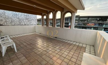 Casa en Venta Contry Sol, Sobre Avenida Principal y Frente a Plaza Comercial, Guadalupe, N.L.