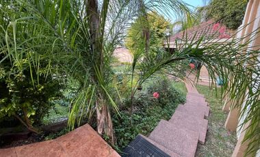 Casa en Venta Contry Sol, Sobre Avenida Principal y Frente a Plaza Comercial, Guadalupe, N.L.