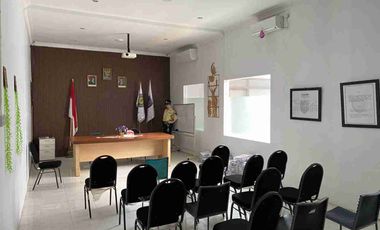 dijual bangunan kantor lantai 2 ubung