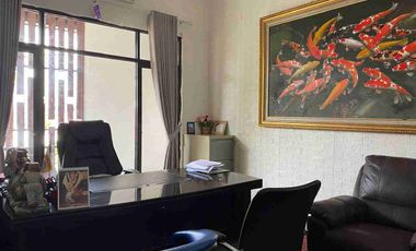 dijual bangunan kantor lantai 2 ubung