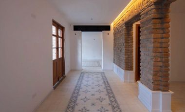 CASA COMERCIAL EN VENTA EN LA AV. SOLANO - CUENCA