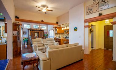 Casa multifamiliar en la linda zona de Mirasol, Riberas del pilar, Chapala.