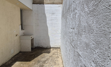 VENTA CASA FLORESTA CONJUNTO