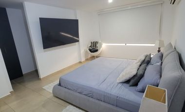 Casa de Lujo en Venta en Ciudad Celeste | 3 Dormitorios | Jacuzzi | $240.000