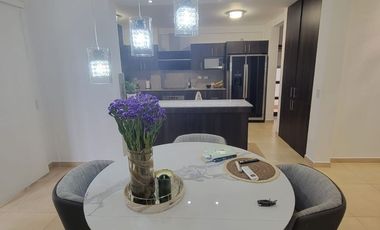Casa de Lujo en Venta en Ciudad Celeste | 3 Dormitorios | Jacuzzi | $240.000