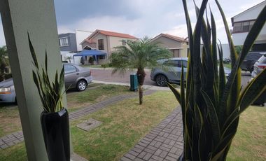 Casa de Lujo en Venta en Ciudad Celeste | 3 Dormitorios | Jacuzzi | $240.000