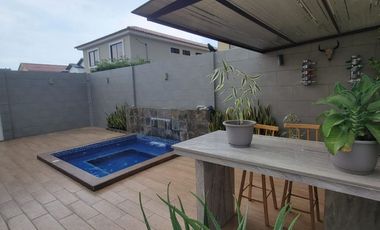 Casa de Lujo en Venta en Ciudad Celeste | 3 Dormitorios | Jacuzzi | $240.000