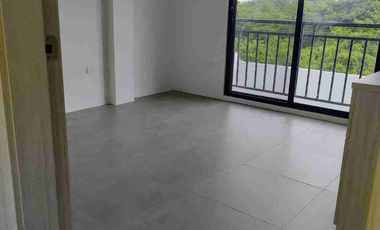 Venta de Casa de 4 Habitaciones en vía a la costa.
