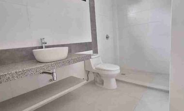 Venta de Casa de 4 Habitaciones en vía a la costa.