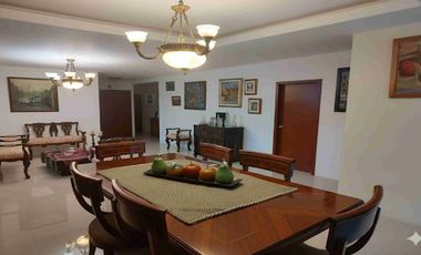 Venta de Departamento en Planta Baja vía a la costa en Urbanización Puerto Azul