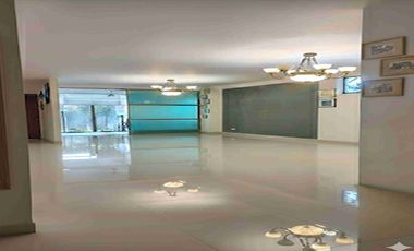 Venta de Departamento en Planta Baja vía a la costa en Urbanización Puerto Azul