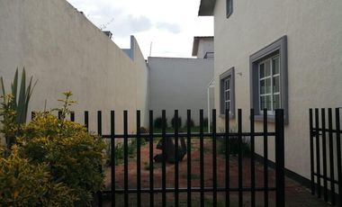 CASA EN RENTA EN VILLAS DEL CAMPO MODELO BAIKAL