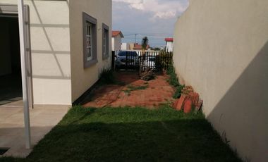 CASA EN RENTA EN VILLAS DEL CAMPO MODELO BAIKAL