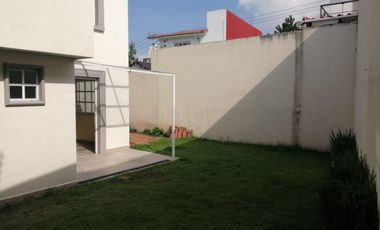 CASA EN RENTA EN VILLAS DEL CAMPO MODELO BAIKAL