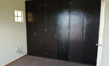 CASA EN RENTA EN VILLAS DEL CAMPO MODELO BAIKAL