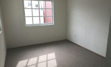 CASA EN RENTA EN VILLAS DEL CAMPO MODELO BAIKAL