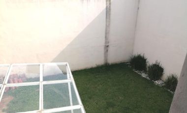 CASA EN RENTA EN VILLAS DEL CAMPO MODELO BAIKAL