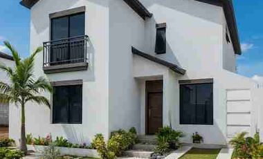 Alquiler de Casa de 4 Habitaciones en vía a la costa